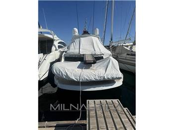 Pershing 46'