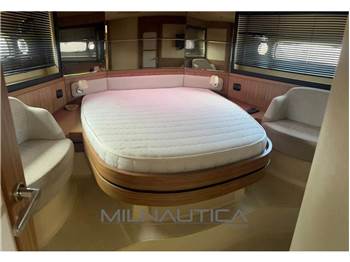 Azimut Magellano 53