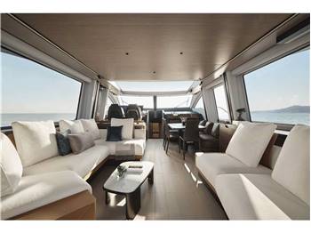 AZIMUT YACHTS 2021