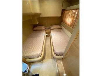 FERRETTI FERRETTI 460