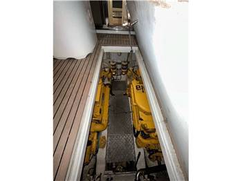 CANTIERI RIZZARDI RIZZARDI CR 40