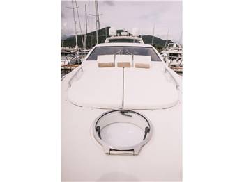 AZIMUT  BENETTI SPA AZIMUT 68 S