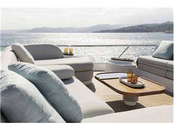 AZIMUT YACHTS AZIMUT 72 FLY