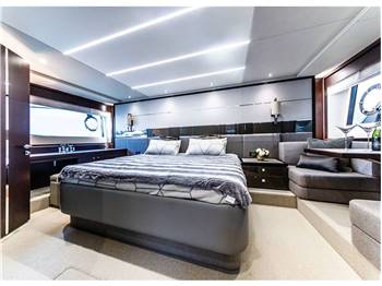 SUNSEEKER 74 SPORT YACHT