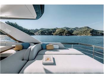 AZIMUT YACHTS AZIMUT FLY 68