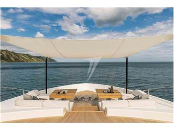 Ferretti Yachts 1000