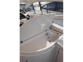 Pershing 52