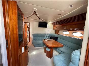 Pershing 52