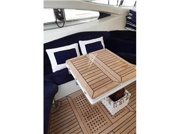 Pershing 52