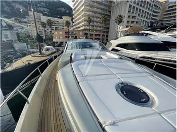 Pershing 80