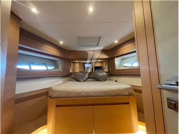 Pershing 80