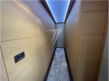 Pershing 80