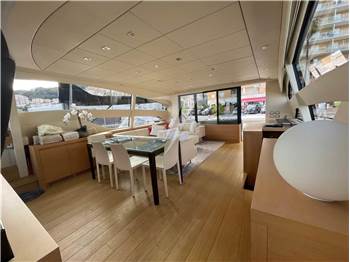 Pershing 80