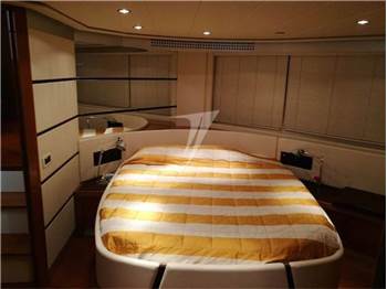 Pershing 62