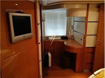 Pershing 62