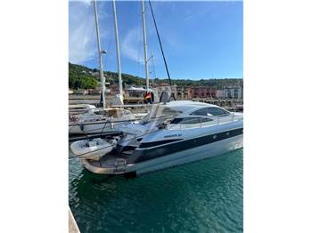 Pershing 50'