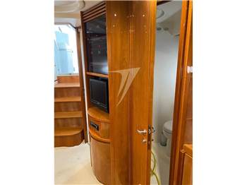 Pershing 50'