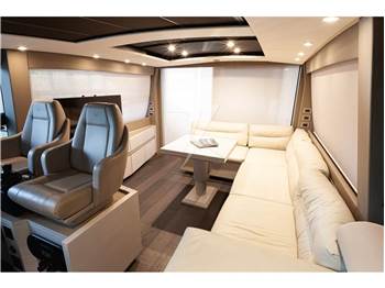 Pershing 7X