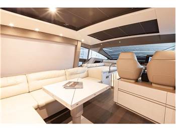 Pershing 7X