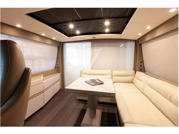 Pershing 7X