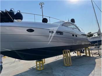 Pershing 46