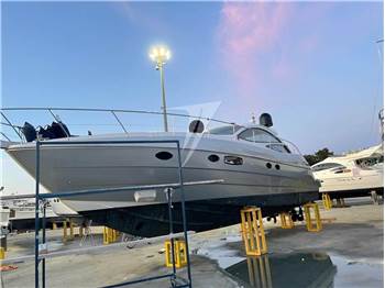 Pershing 46