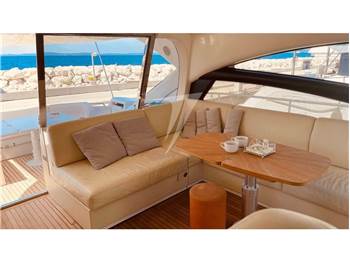 Pershing 62