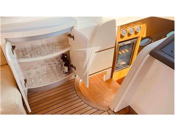 Pershing 62