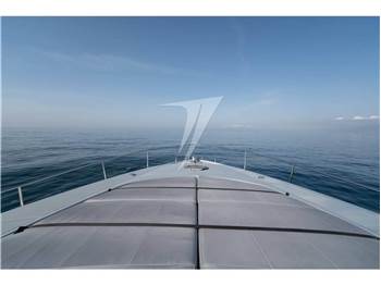 Pershing 62