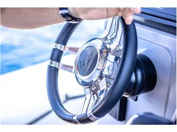Rame Yacht R 10