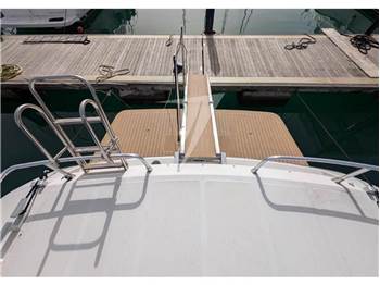 Pershing 40