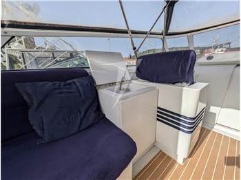 Pershing 40
