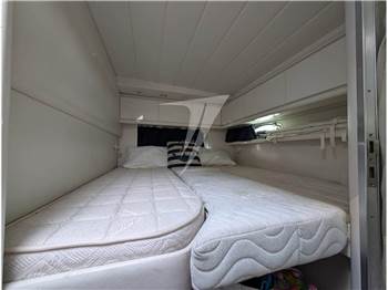 Pershing 40
