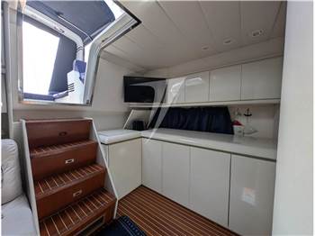 Pershing 40