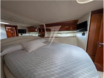 Pershing 54'
