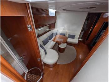 Pershing 54'