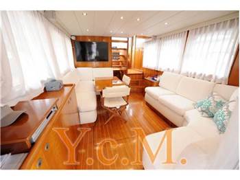 Cantieri navali del delta Navetta 52