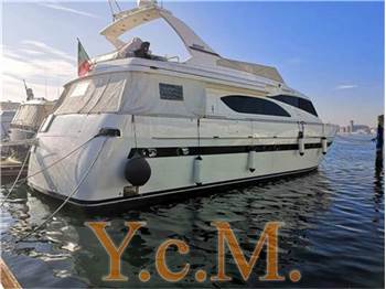 Navar cantieri Flybridge 82