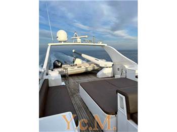 Navar cantieri Flybridge 82