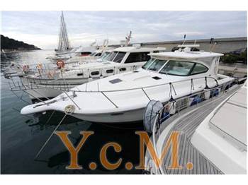 Tiara yachts 3800 open