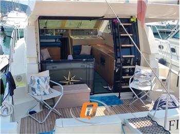 FERRETTI 120 FLY