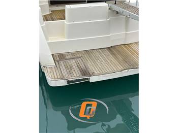 FERRETTI 120 FLY