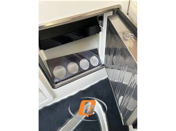 PERFORMANCE MARINE 907