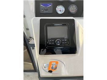 GRADY WHITE 25 SAILFISH