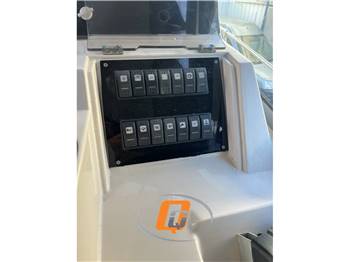 GRADY WHITE 25 SAILFISH