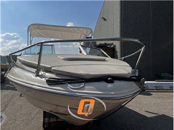SEA RAY 190 CUDDY CABIN