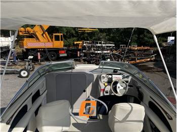 SEA RAY 190 CUDDY CABIN