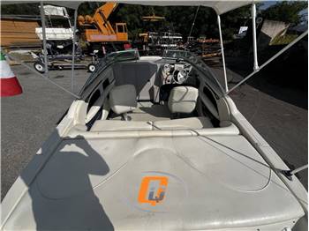 SEA RAY 190 CUDDY CABIN