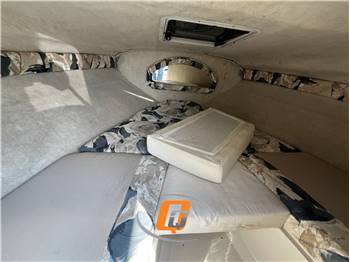 SEA RAY 190 CUDDY CABIN