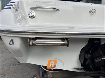 SEA RAY 200 OVERNIGHTER